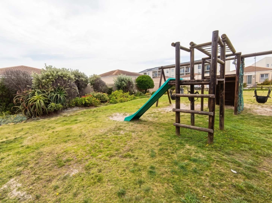 To Let 2 Bedroom Property for Rent in Costa Da Gama Western Cape